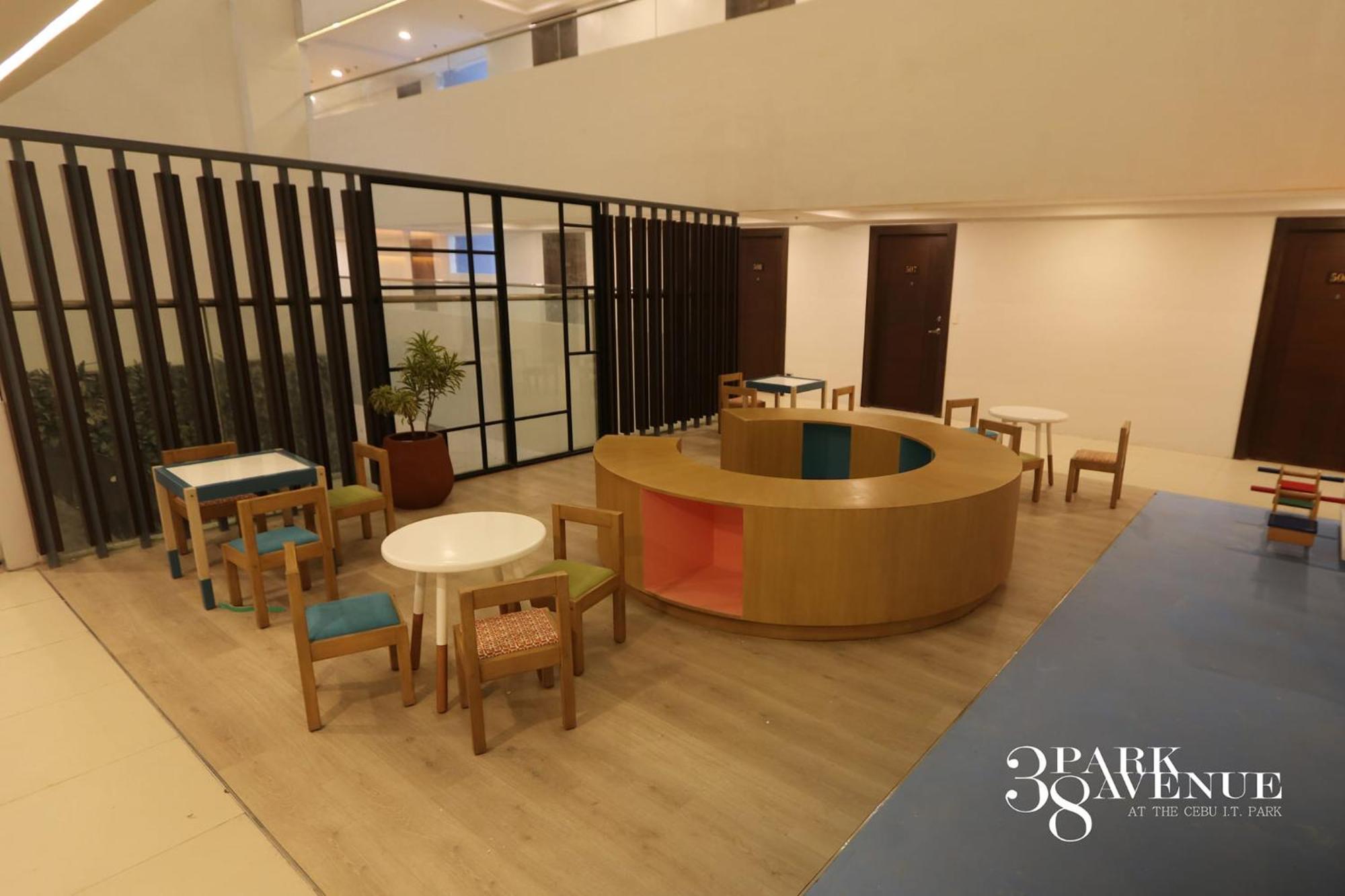 38 Park Avenue Condominium Cebu It Park - Unit Freyja Bagian luar foto